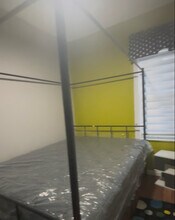 228 Bayview Ave in Jersey City, NJ - Foto de edificio - Building Photo