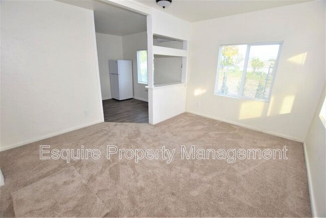 10745 Ternez Dr in Moorpark, CA - Building Photo - Building Photo