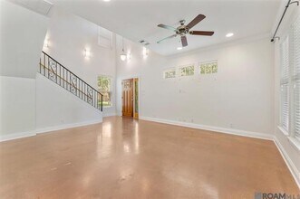 8000 Stonelake Village Ave, Unit 201 in Baton Rouge, LA - Building Photo - Building Photo
