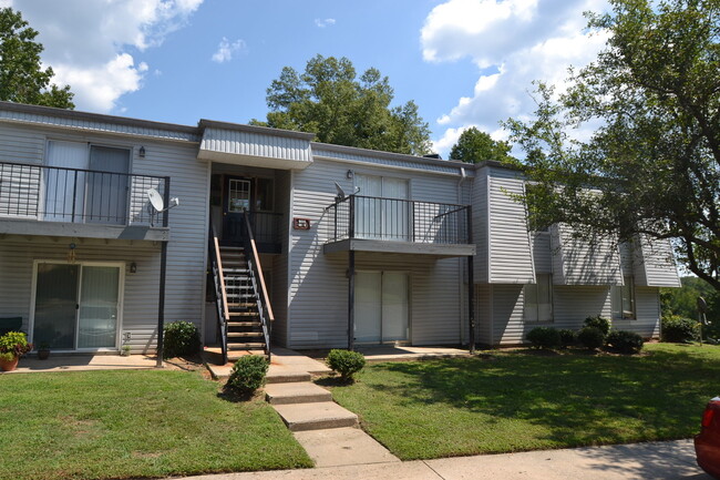 property at 805 High Meadows Ln