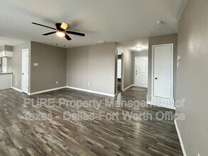 641 Gallant Fox Dr in Dallas, TX - Building Photo - Building Photo