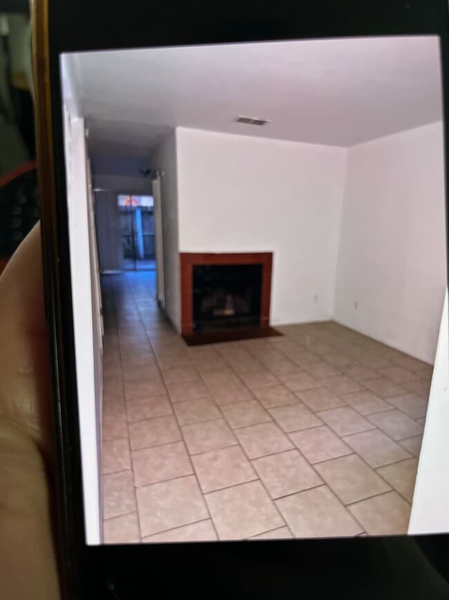 1106 Verde Dr, Unit Bryan apartment in Bryan, TX - Foto de edificio - Building Photo