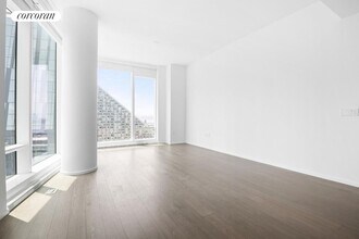 30 Riverside Blvd in New York, NY - Building Photo - Building Photo