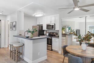 Haven Poway in Poway, CA - Building Photo
