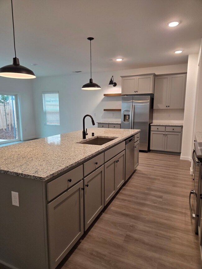 12196 Grey Crow Cir in Rancho Cordova, CA - Building Photo - Building Photo