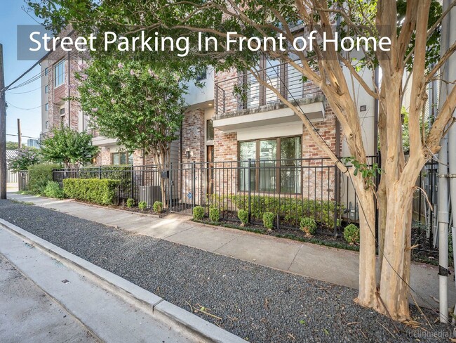 2110 Crocker St in Houston, TX - Building Photo - Building Photo