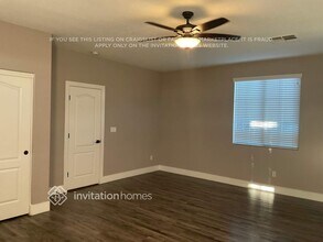 10515 Laurelwood Lake Ave in Las Vegas, NV - Building Photo - Building Photo
