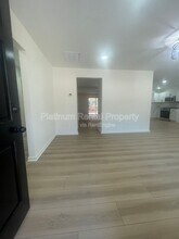 1245 Shore Dr SW in Atlanta, GA - Building Photo - Building Photo