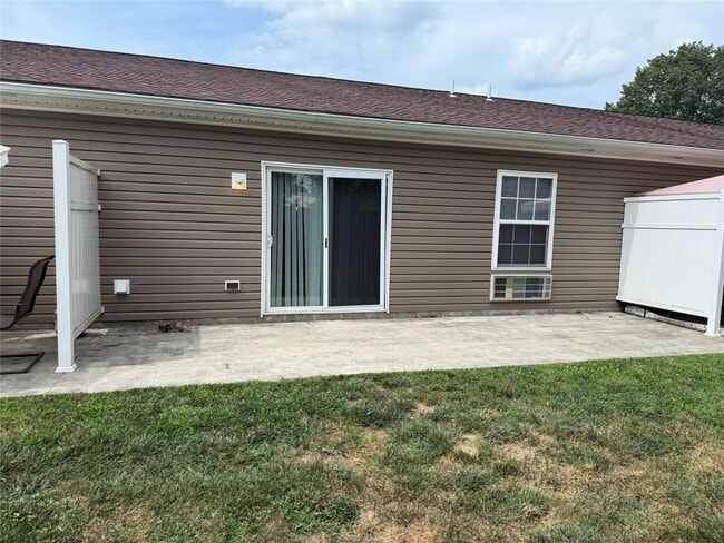 5187 Westgate Dr in Girard, PA - Building Photo - Building Photo