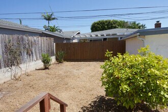 116 Avenida Dominguez in San Clemente, CA - Building Photo - Building Photo