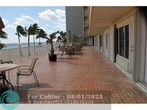300 Oregon St-Unit -409 in Hollywood, FL - Building Photo - Building Photo