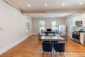 89 Cedar St in Boston, MA - Building Photo - Building Photo