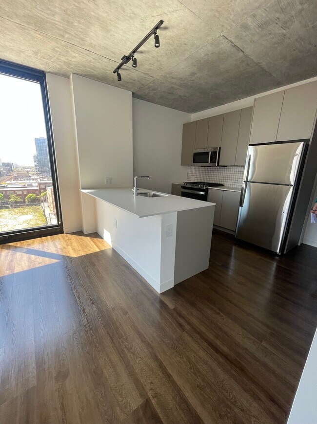 property at 1101 W Fulton Market