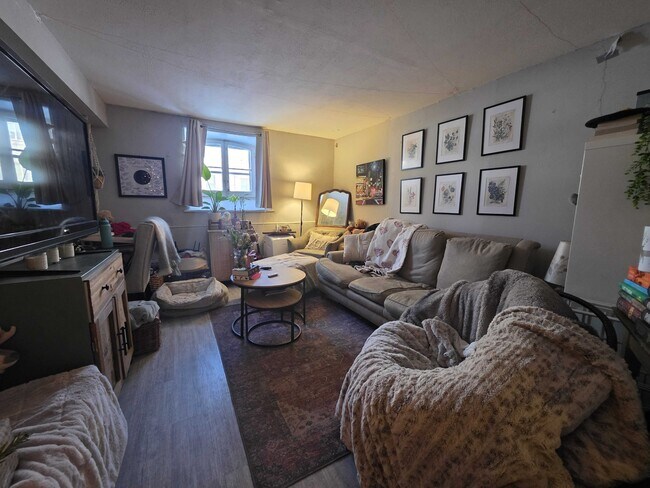 134 Earl St in Kingston, ON - Building Photo - Building Photo