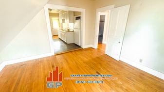 386 N Main St, Unit 3 in Barre, VT - Building Photo