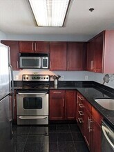 169 Monsignor Obrien Hwy, Unit 3ph in Cambridge, MA - Foto de edificio - Building Photo