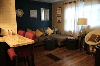 95 Albany St, Unit 1 in Poughkeepsie, NY - Building Photo - Building Photo