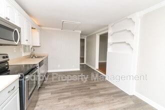 210 S Lovell Ave in Chattanooga, TN - Foto de edificio - Building Photo