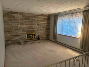 93 Briarwood Dr in Shavertown, PA - Building Photo - Building Photo
