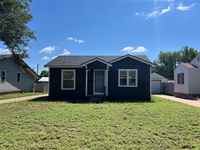 property at 505 S 11th St