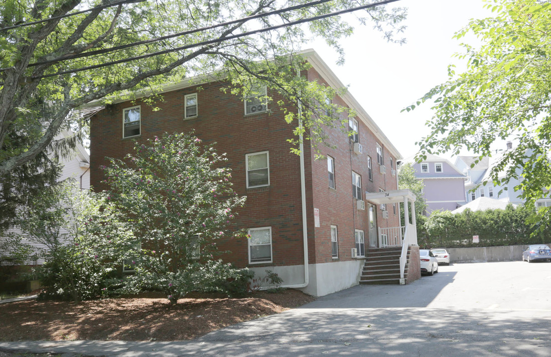 34 Forest St in Arlington, MA - Building Photo