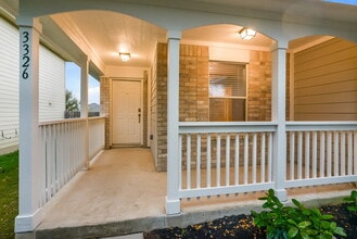 3326 Willet Way in San Antonio, TX - Building Photo - Building Photo