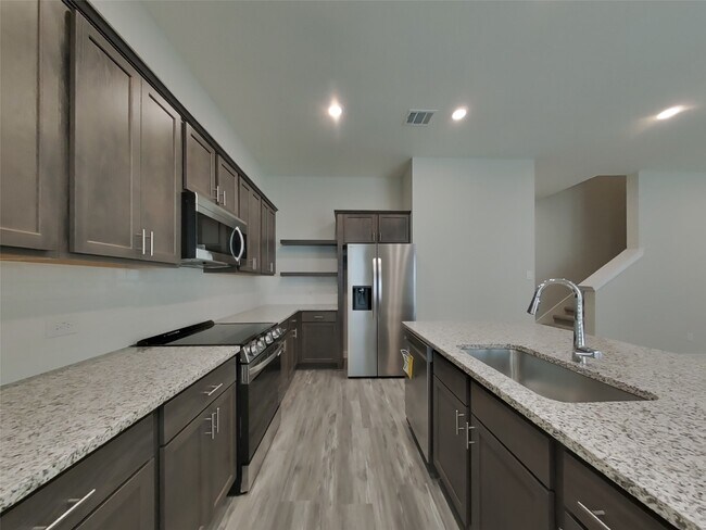 property at 4920 San Fabiano Ct