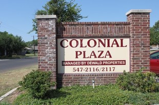 Colonial Plaza Apartments