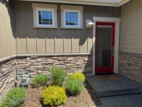 2015 H Ave in Anacortes, WA - Building Photo - Building Photo