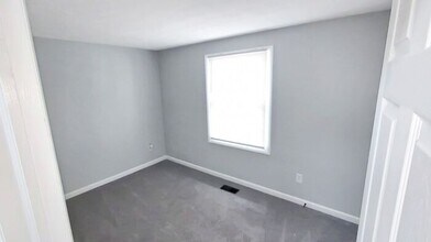 949 S Harris Ave in Columbus, OH - Building Photo - Building Photo