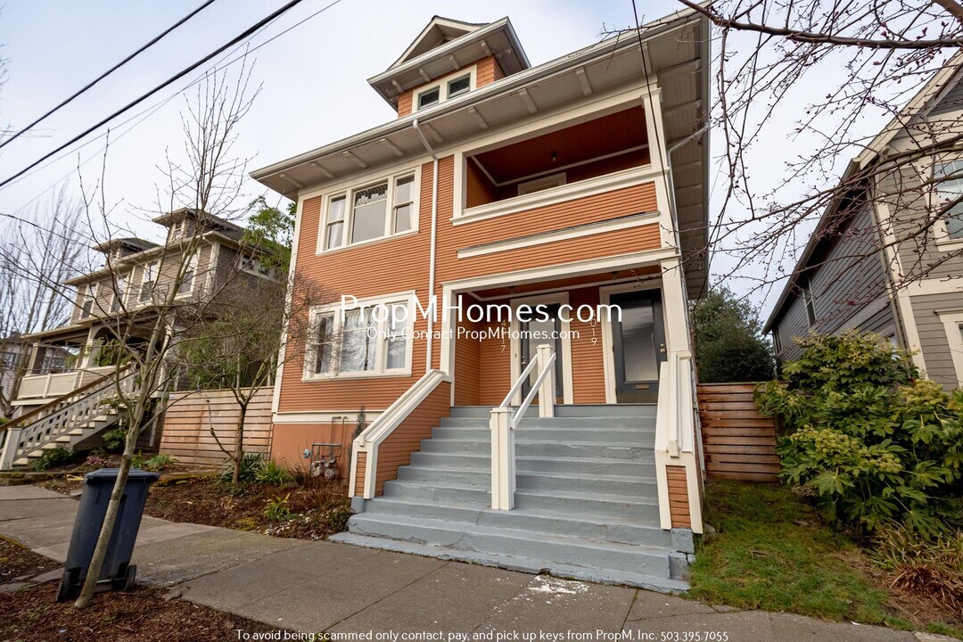 4019 NE Rodney Ave in Portland, OR - Building Photo