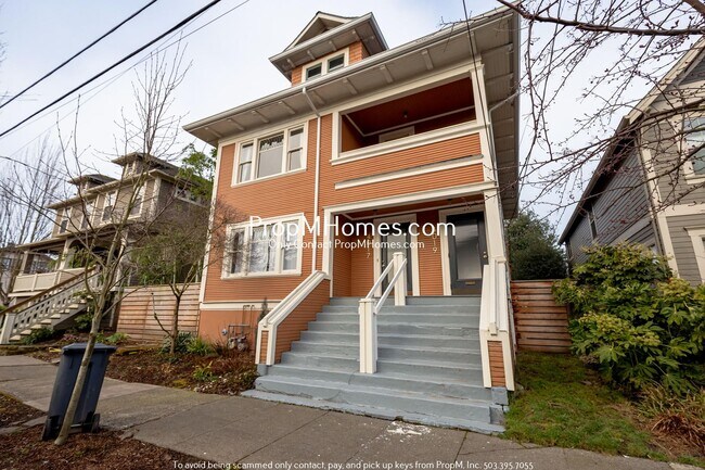 4019 NE Rodney Ave