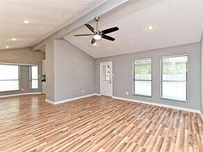 4004 Jaffna Cove in Austin, TX - Building Photo - Building Photo