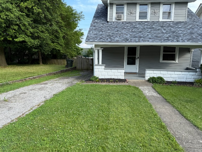 123 E High St in Jeffersonville, IN - Building Photo - Building Photo