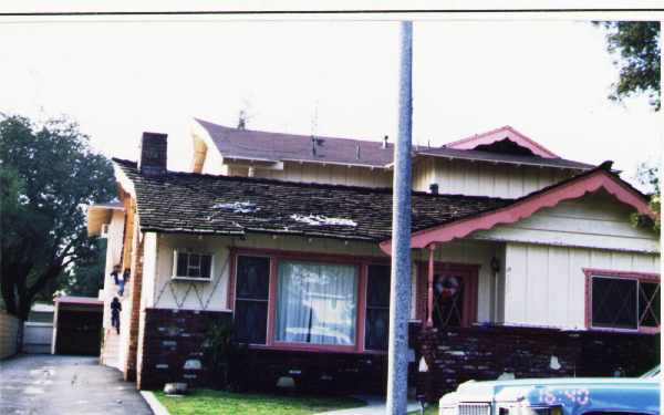 329 N Electric Ave in Alhambra, CA - Building Photo