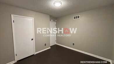 3863 N Trezevant St in Memphis, TN - Building Photo - Building Photo