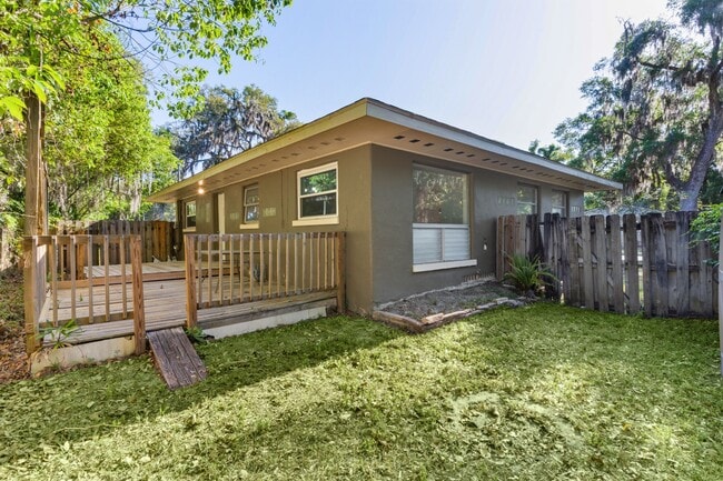 506 NE 10th Ave in Ocala, FL - Building Photo - Building Photo