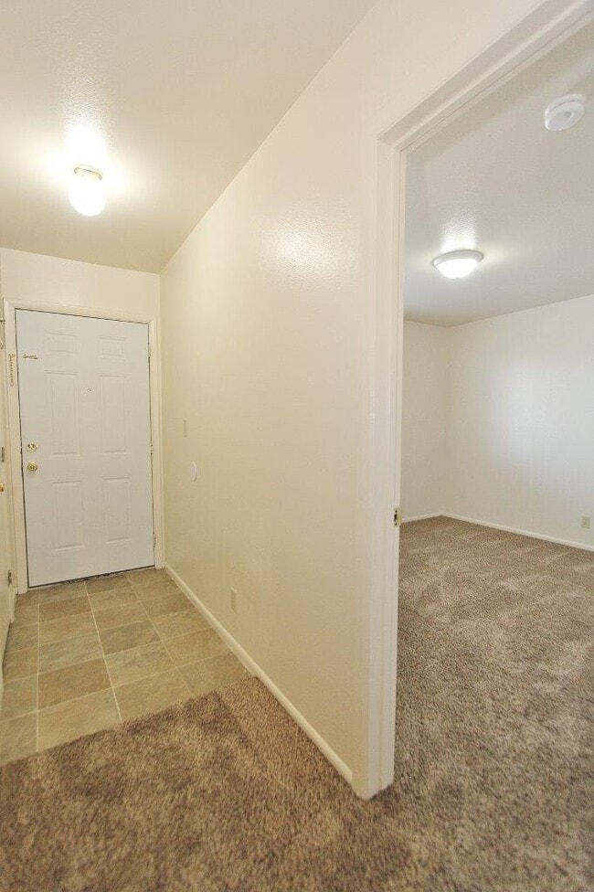 551 N Moffatt Ave in Emmett, ID - Building Photo - Building Photo