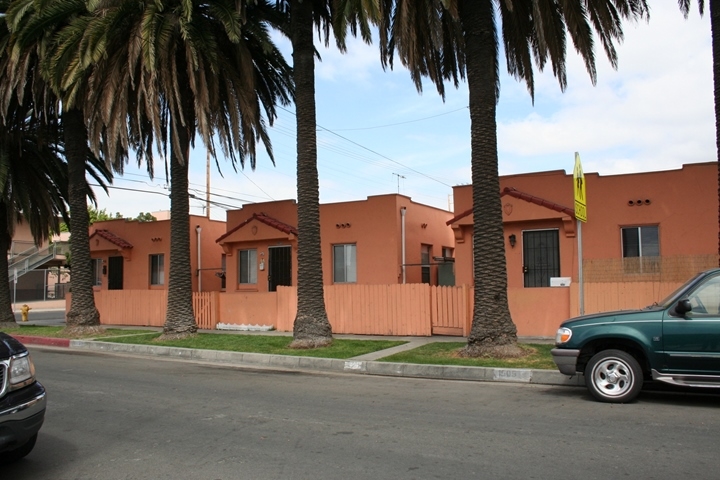 1134 Blinn Ave in Wilmington, CA - Building Photo