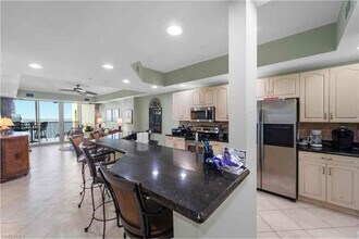2797 First St in Ft. Myers, FL - Building Photo - Building Photo