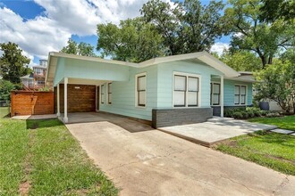 1010 Arcadia Ave in Austin, TX - Building Photo - Building Photo