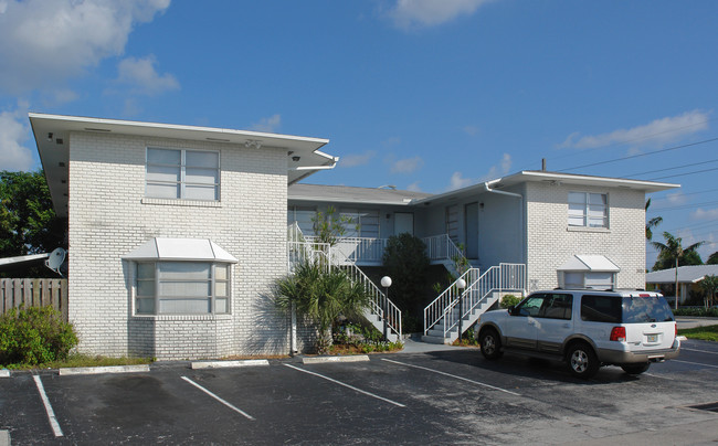 5101 NE 18th Ave in Fort Lauderdale, FL - Foto de edificio - Building Photo