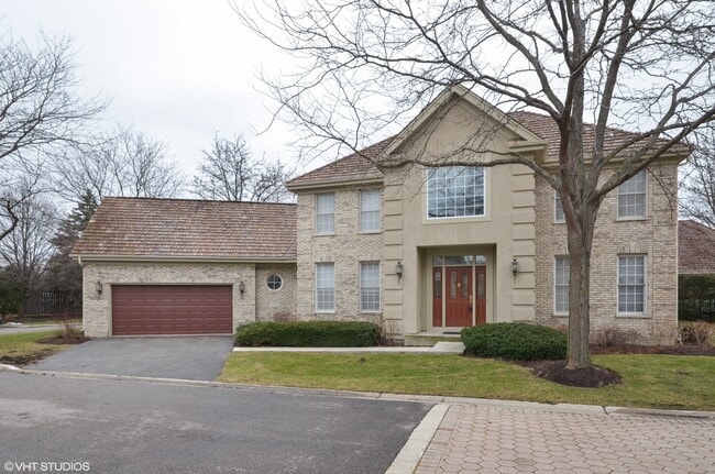 property at 5 Hotchkiss Ct
