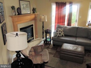 103 Ladyslipper Dr in Winchester, VA - Foto de edificio - Building Photo