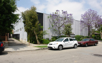 447 W Elk Ave in Glendale, CA - Building Photo - Building Photo