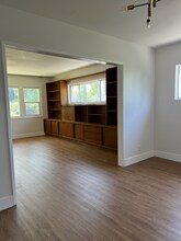 1641 Maltman Ave, Unit A in Los Angeles, CA - Building Photo - Building Photo