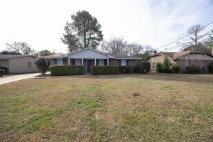 753 Mary Ethel Dr in Montgomery, AL - Building Photo