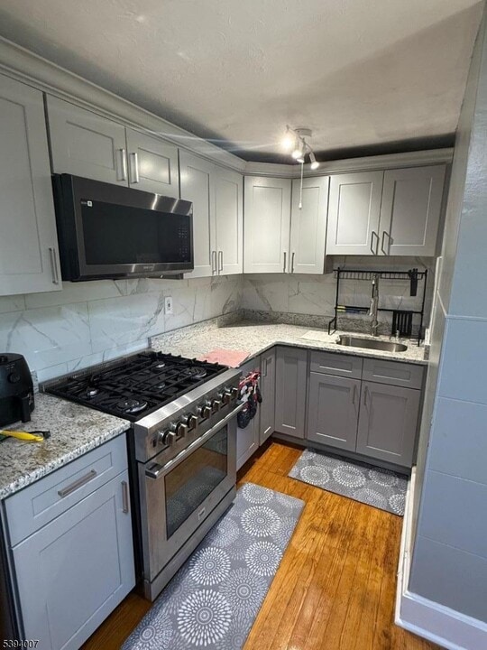 72 Columbus Ave in Belleville, NJ - Building Photo