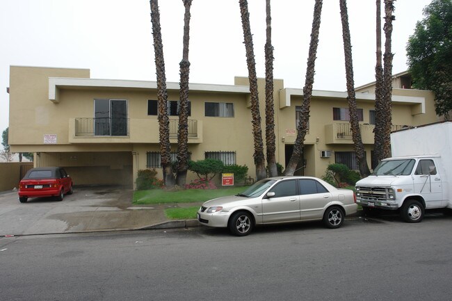 Cedros Apartments in Panorama City, CA - Building Photo - Building Photo