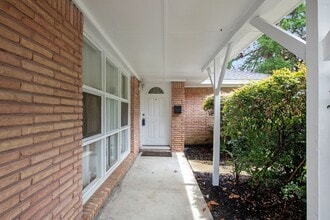 10518 Mayfield Rd in Houston, TX - Building Photo - Building Photo